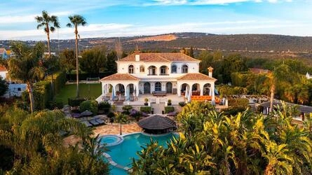 Villa mit 6 Schlafzimmern und Meerblick in Boliqueime